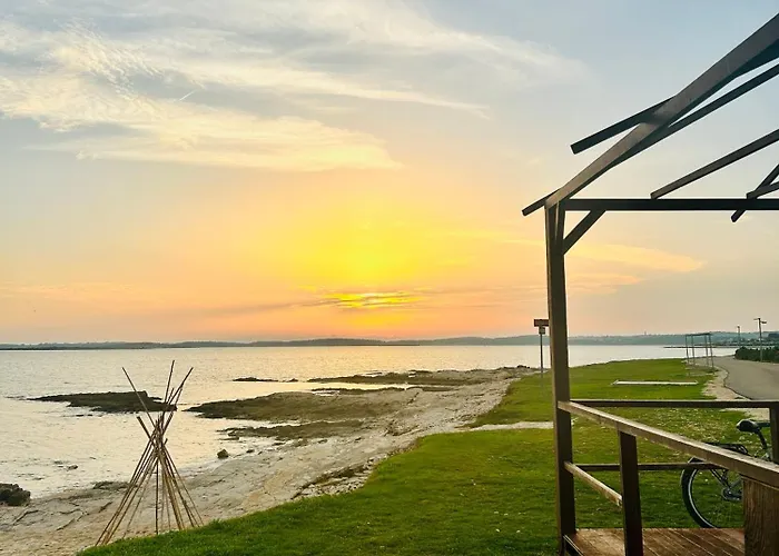 House Maja 메덜린